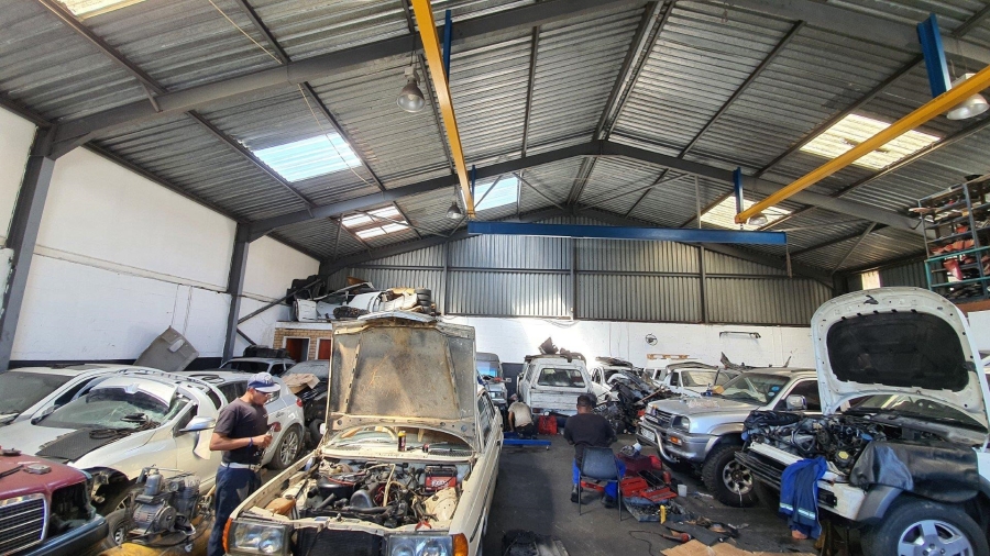 To Let commercial Property for Rent in Parow East Western Cape